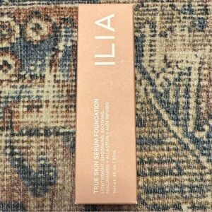 ILIA True Skin Serum Foundation - SF.25 MINDORO